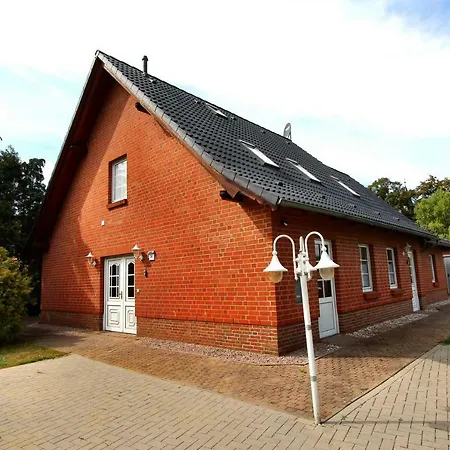 Ferienhaus Landhus Alt Schwerin